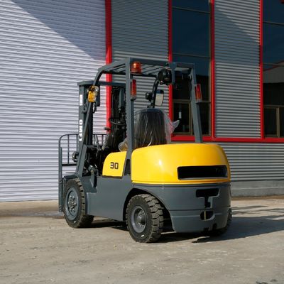 Kubota Engine 3 Ton 3000kg Fd30 Diesel Forklift Truck Forklift Can Work in Container
