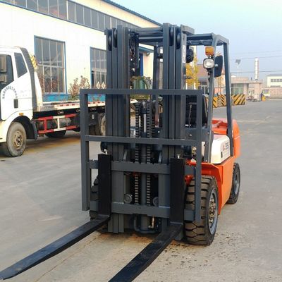 3.5 T Four Wheel Diesel Forklift Truck Warehouse Forklift and Tyre Pneumatic or Solid
