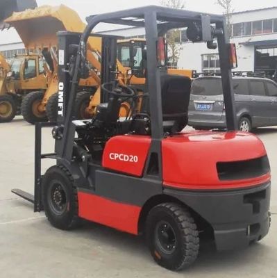 Xinchang Engine 2 Ton Diesel Cpcd20 Forklift with CE ISO SGS Standard and Solid Tires