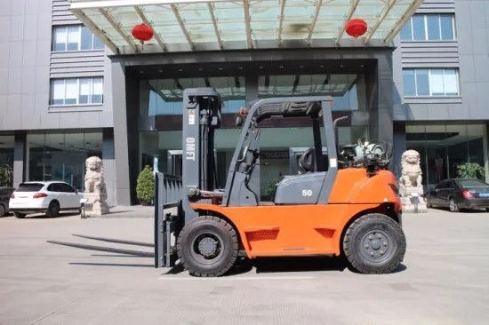 7ton 5ton 6ton LPG Forklift with GM4.3 Psi Petrol Gasoline Engine OEM and Spare Parts