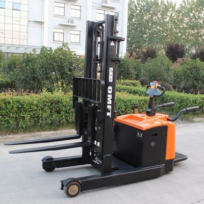 1.6t Electric Reach Stacker Truck with 4.5m Triplex Full Free Mast and 740X1070mm Fork