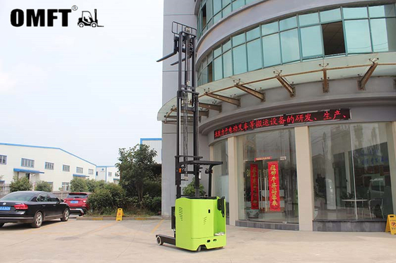 100/35/1070mm Fork Electric Reach Truck Forklift with Not Adjustable Cab Location